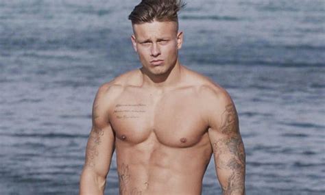 ALEX BOWEN Nude